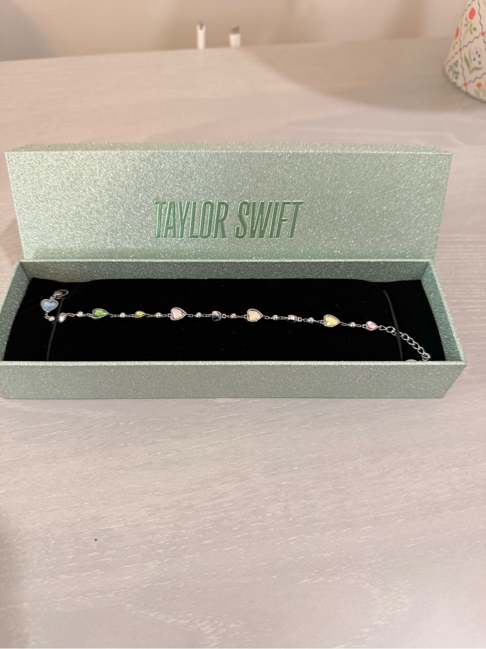 Taylor Swift Pastel Heart Bracelet - Silver Chain with Multicolor Hearts